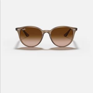 Ray-Ban - Beige Phantos Frame, Brown Gradient Lens
